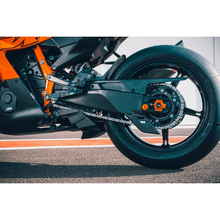 Load image into Gallery viewer, Carbon Rear Sharkfin
