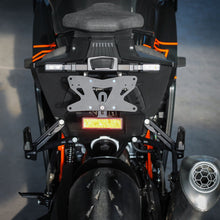 Load image into Gallery viewer, Fender Eliminator 990
