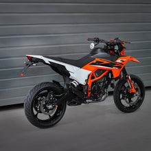 Load image into Gallery viewer, Fender Eliminator 390 Adventure R/X, Enduro, SMC
